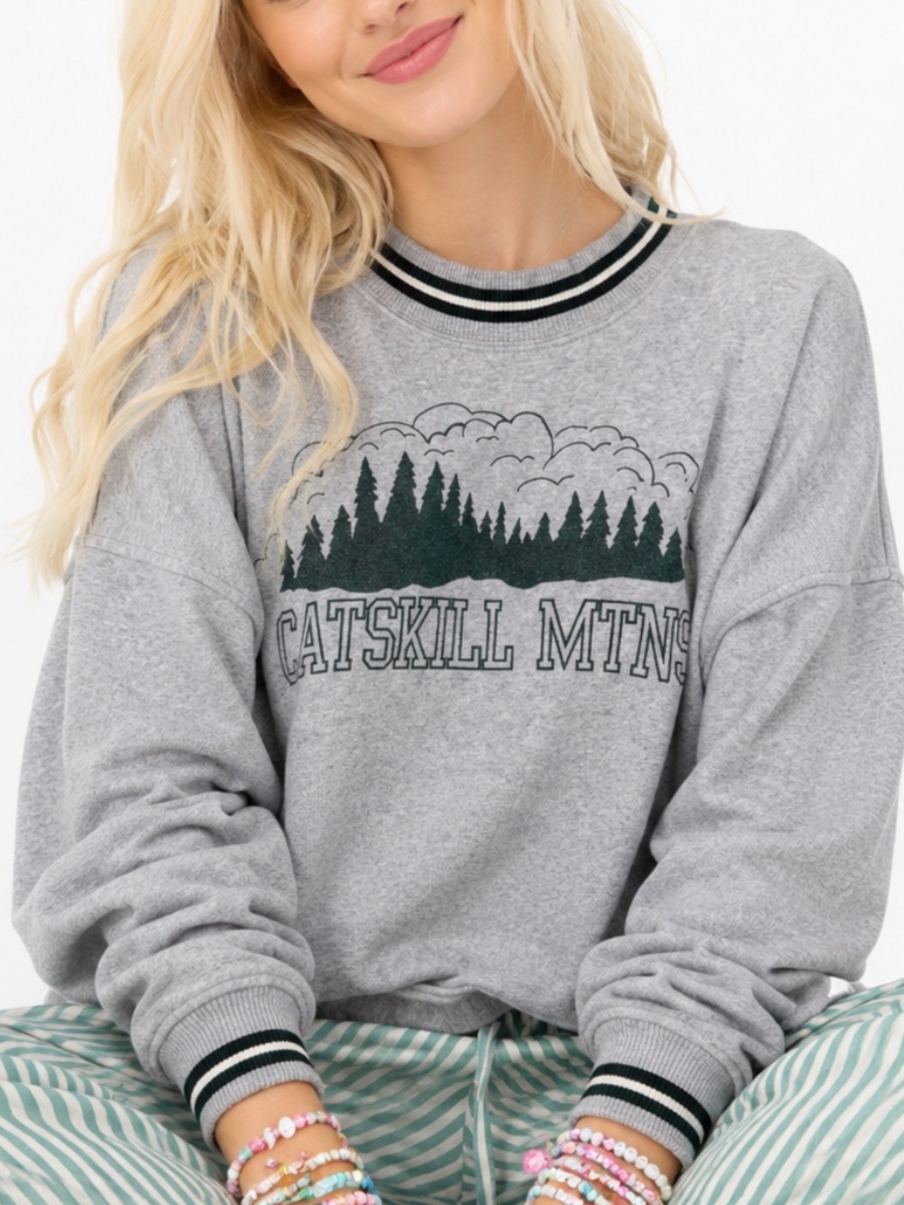 American Eagle Cropped Graphic Sweatshirt